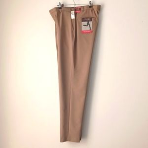 VAN HEUSEN Big & Tall business casual pants. "Flex Waistband" Size 38 x 38.  NWT